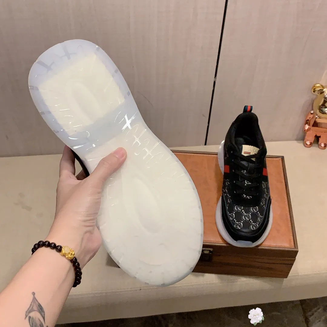 Men's men's shoes💰460💰💰🎩🎩[Lightning][Lightning] "Gucci*" The latest • popular casual shoes, top brand [seduce] luxury ~ purchasing agency, top ~ quality. [Strong] The upper is made of imported breathable cowhide with material ➕ breathable sheepskin feet (•) and fine workmanship. The original stylish and stylish soft rubber wear-resistant and non-slip outsole is light and comfortable on the feet. The real thing looks better when taken in real life. 013: code: 38-44, 4️⃣ colors
